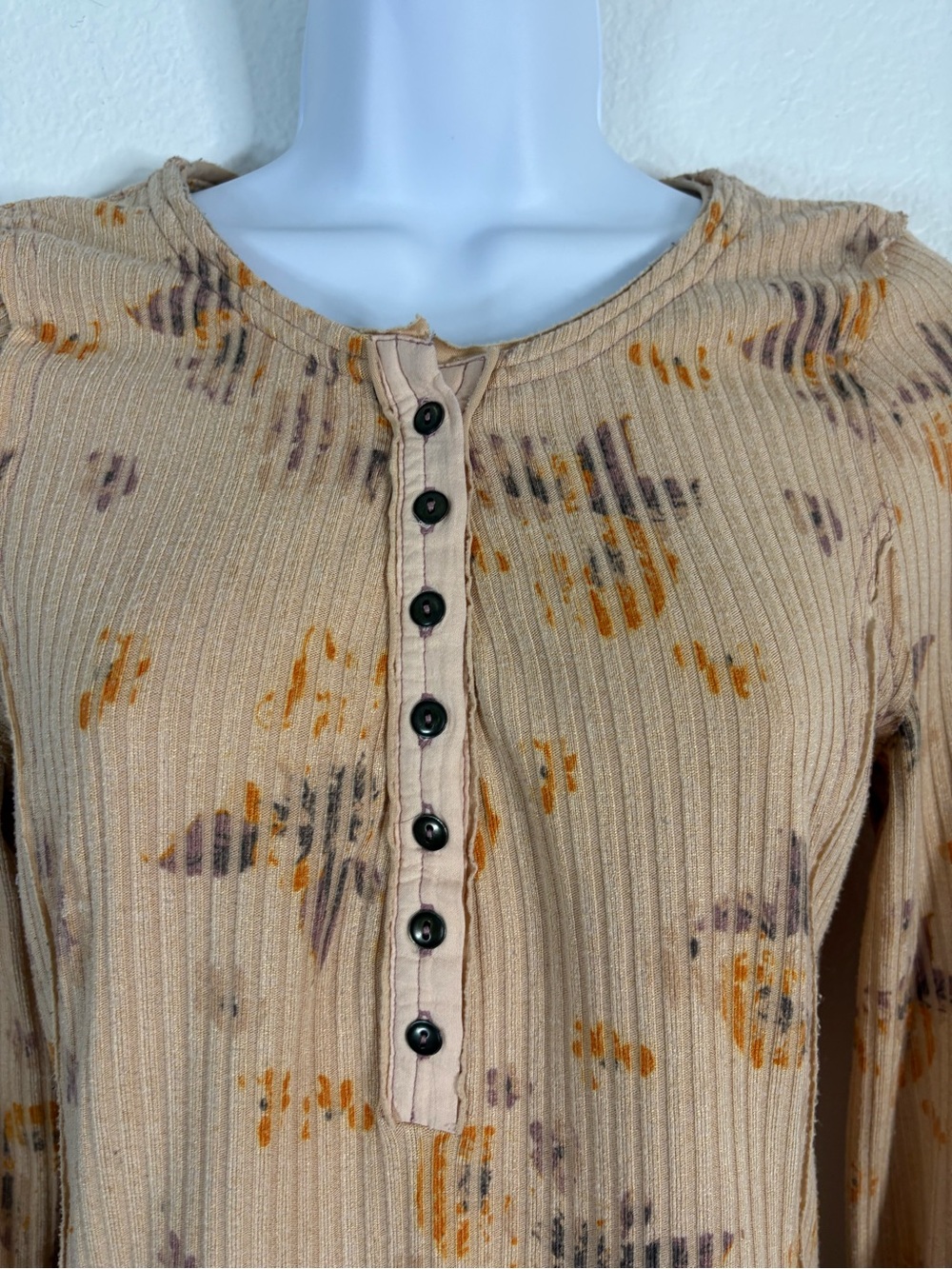 Free People Layer Me Long Sleeve Ribbed Henley Floral Medium Peach Boho - Picture 3 of 15